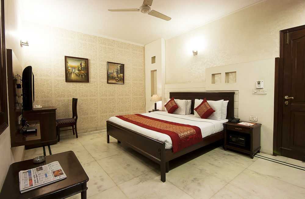 Hotel Comfort Zone Greater Kailash นิวเดลี ภายนอก รูปภาพ